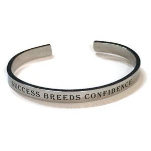 Success Breeds Confidence Beryl Markham bracelet